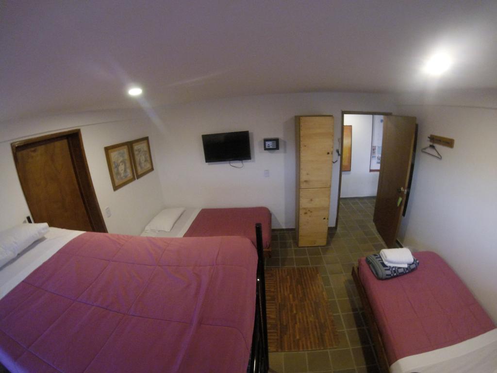Hostal De La 57 Манисалес Екстериор снимка